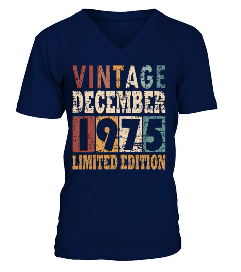 1975 December retro birthday gift V-Neck T-shirt