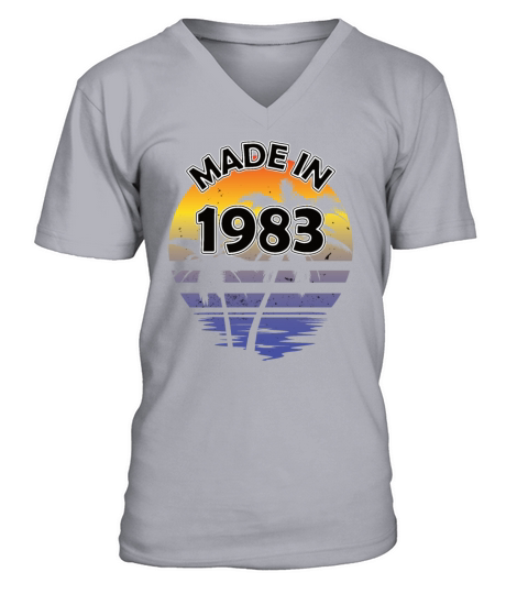 40th birthday vintage 1983 made in 1983 V-Neck T-shirt