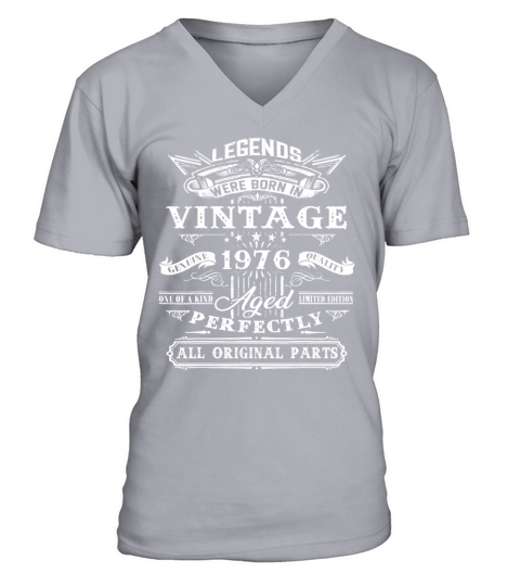 46th Birthday Vintage For Legends Born 1976 46 Yrs V-Neck T-shirt
