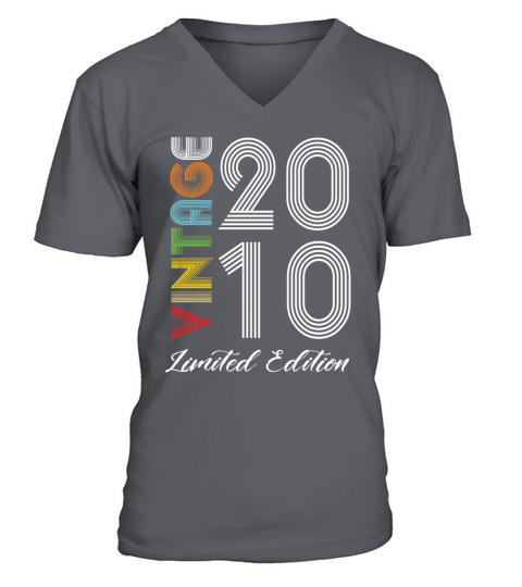 Vintage 2010 Vintage Birthday Retro Vintage V-Neck T-shirt