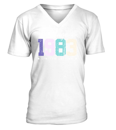 40 Years Vintage 1983 Retro 40th Birthday V-Neck T-shirt