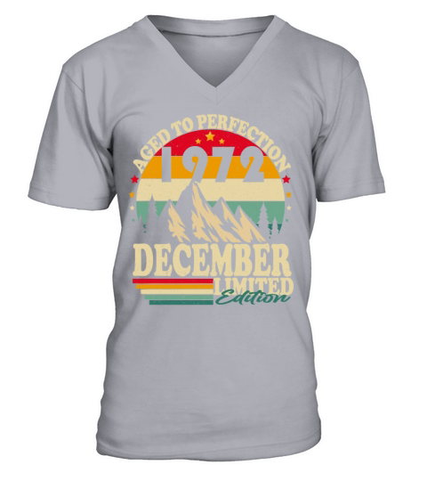 December 1972 Vintage Retro Birthday V-Neck T-shirt