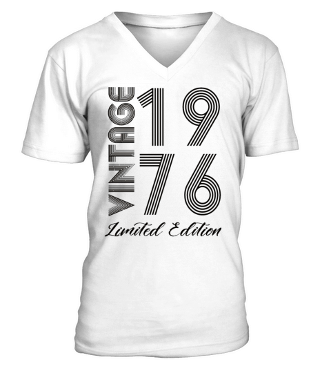 Vintage 1976 Vintage Birthday Retro Vintage V-Neck T-shirt