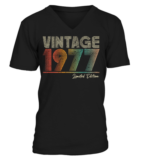46 Years Old Vintage 1977 46th Birthday Gifts V-Neck T-shirt