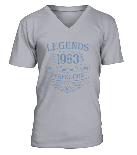 vintage 1983 birthday legend 40th birthday saying V-Neck T-shirt