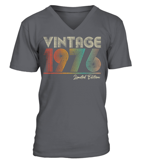 47 Year Old Vintage 1976 47th Birthday Gift V-Neck T-shirt