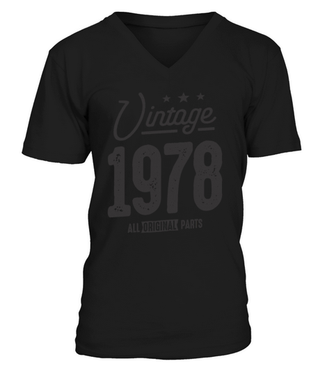 Vintage 1978 - 45th Birthday Classic Born 1978 V-Neck T-shirt