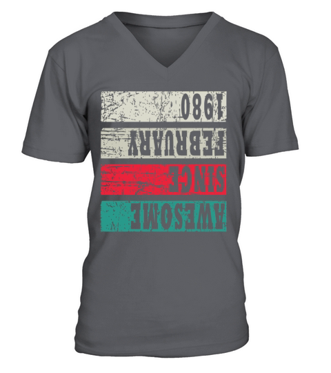 Retro Birthday Year Vintage 1980 V-Neck T-shirt