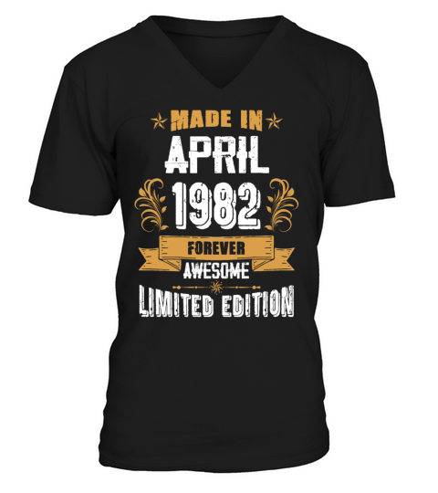 April 1982 Vintage Birthday Present V-Neck T-shirt