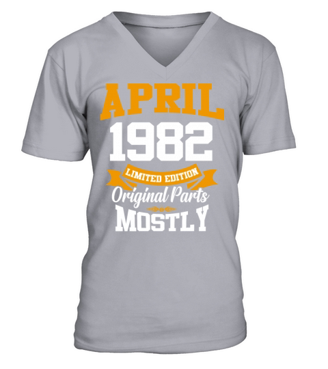 April 1982 Vintage Birthday Present V-Neck T-shirt