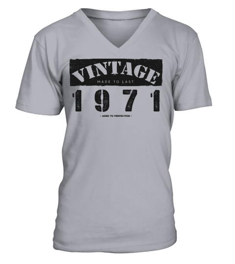 Vintage Classic 1971 52nd Birthday - 52 Years Old V-Neck T-shirt