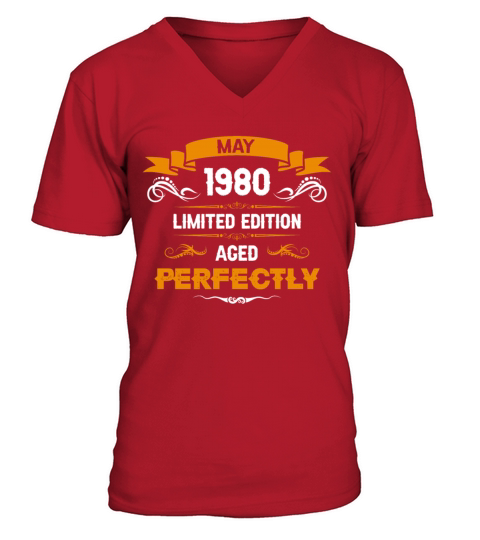 May 1980 Vintage Birthday Present V-Neck T-shirt
