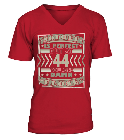44th birthday April vintage 1979 vintage V-Neck T-shirt