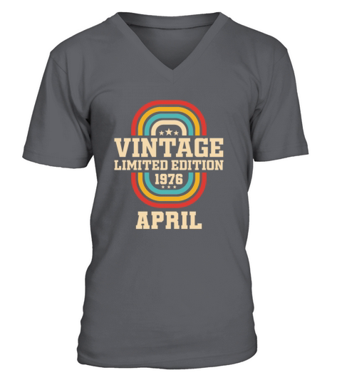 47th birthday April vintage 1976 vintage V-Neck T-shirt