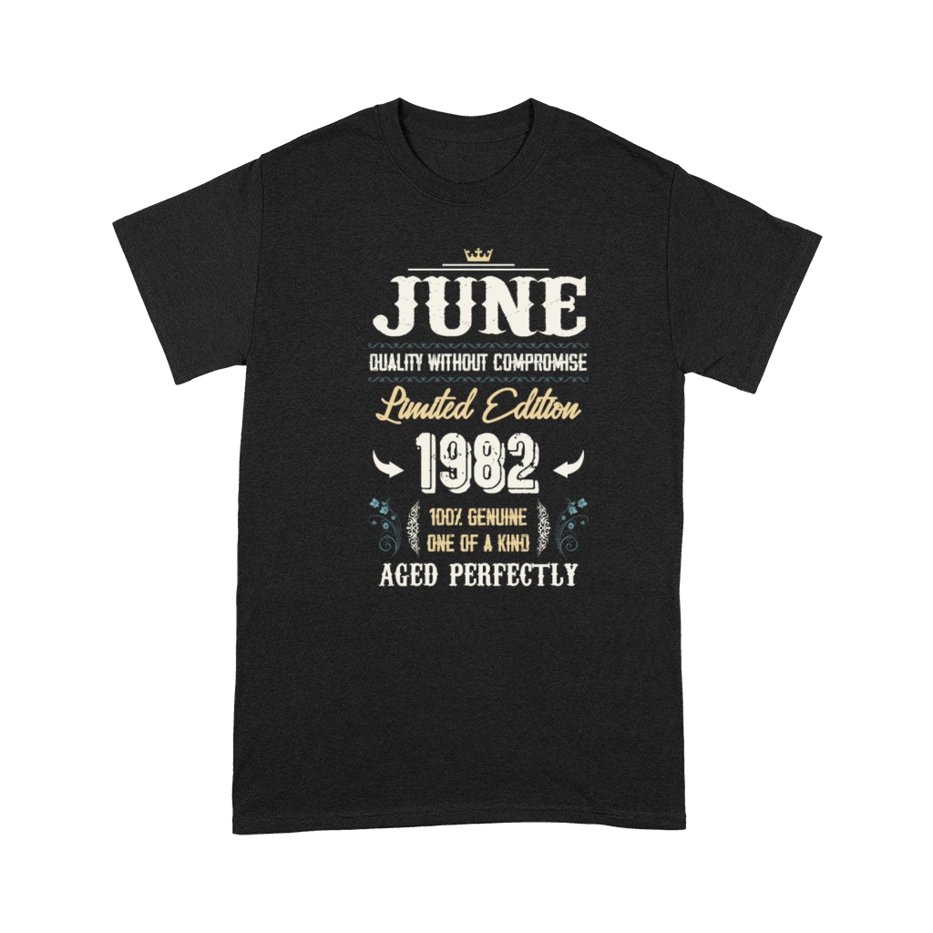 June 1982 Vintage Birthday Present Premium T-shirt