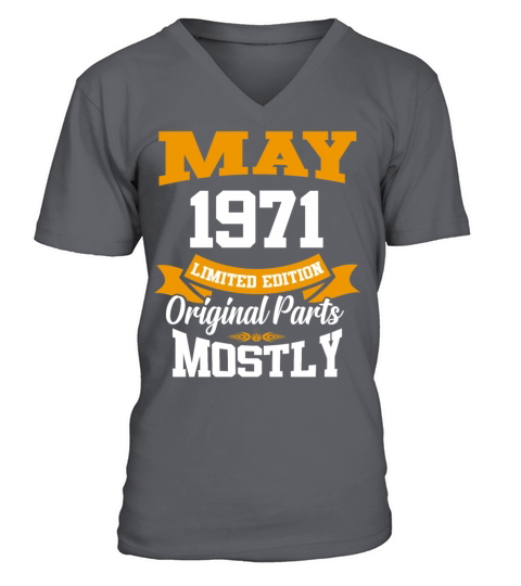 May 1971 Vintage Birthday Present V-Neck T-shirt